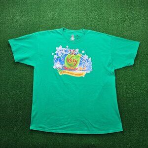 Disney Parks Tshirt Mens 2XL Green‎ Mickey's Very Merry Christmas Party 2014